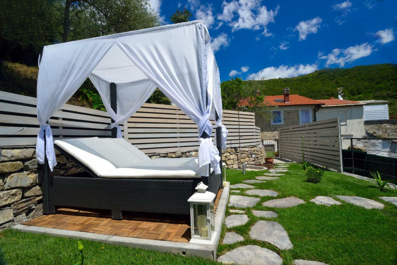 Chalet In Liguria Villa Vasia Exterior photo